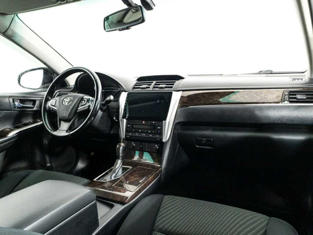 Toyota Camry 2018 года с пробегом. Фото: #8
