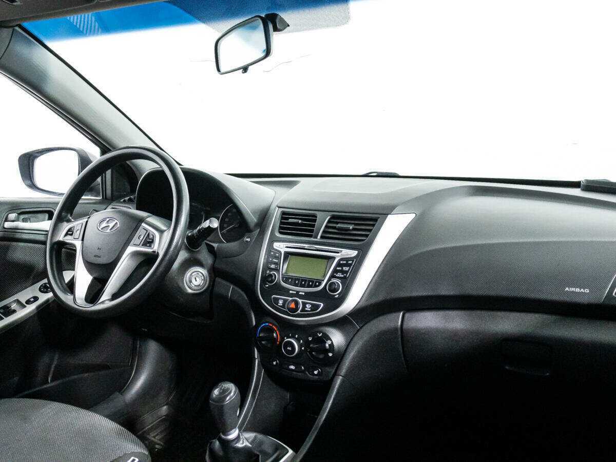 Hyundai Solaris 2011 года с пробегом. Фото: #8