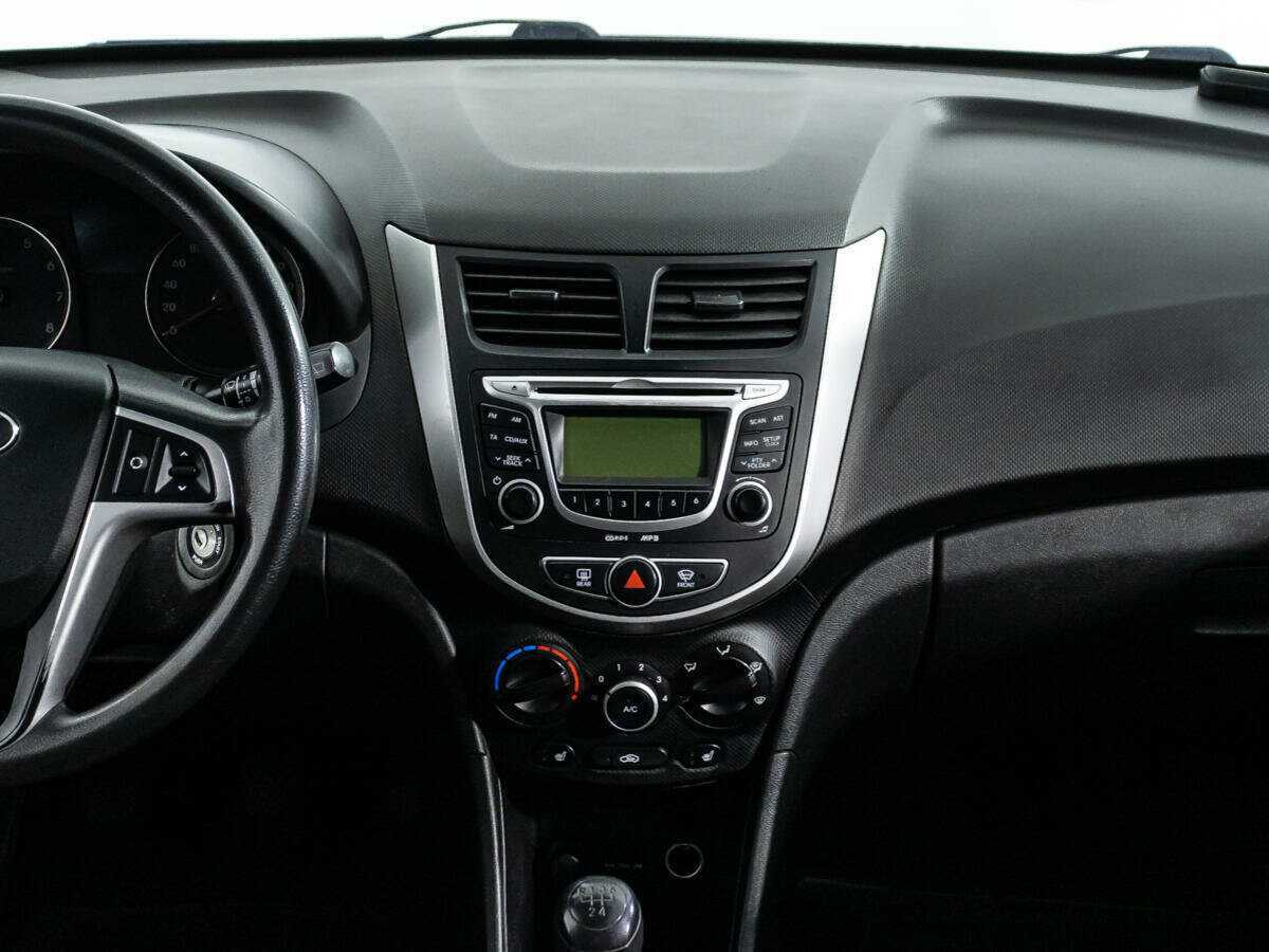 Hyundai Solaris 2011 года с пробегом. Фото: #13