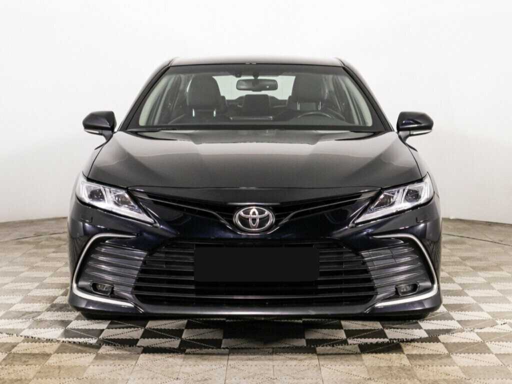 Toyota Camry 2021 года с пробегом. Фото: #1