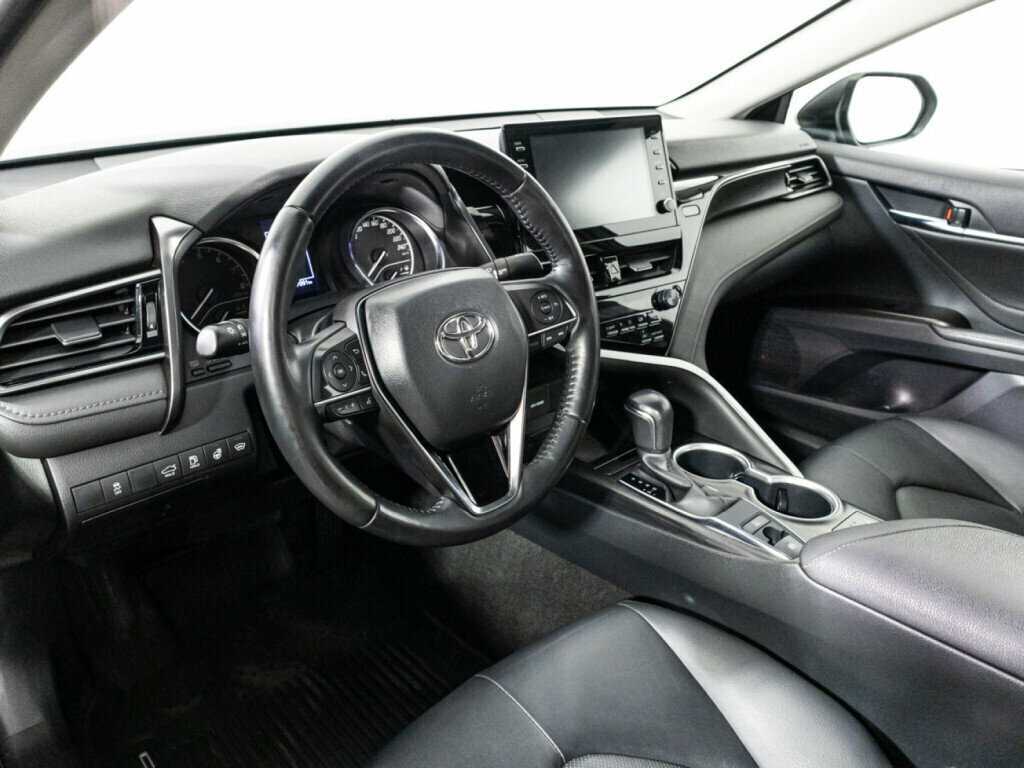 Toyota Camry 2021 года с пробегом. Фото: #10