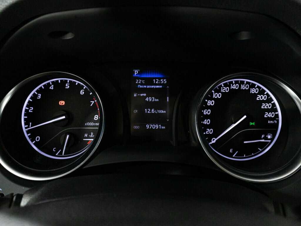 Toyota Camry 2021 года с пробегом. Фото: #11