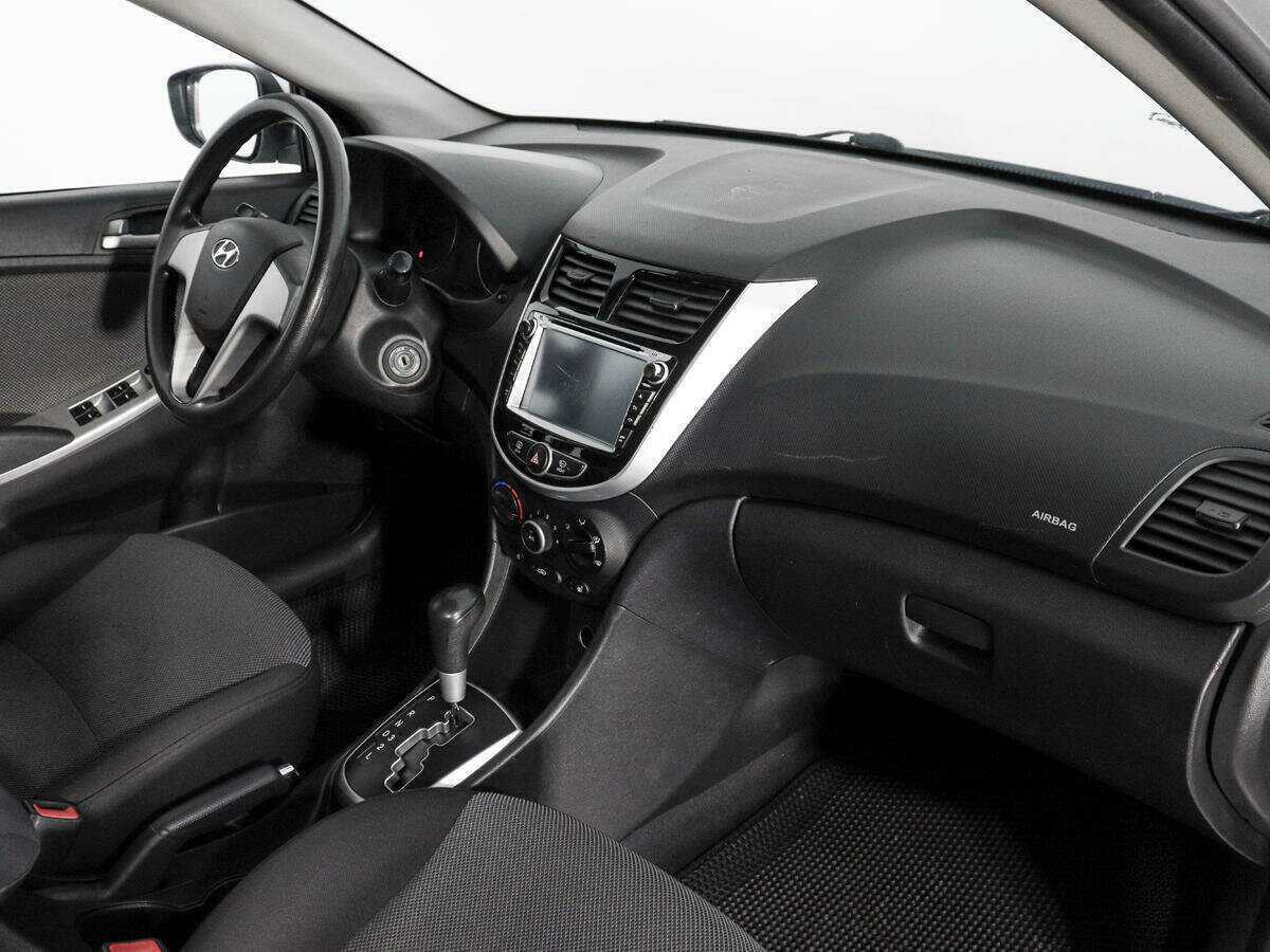 Б/У Хендай Солярис 2013 года. Фото: #10