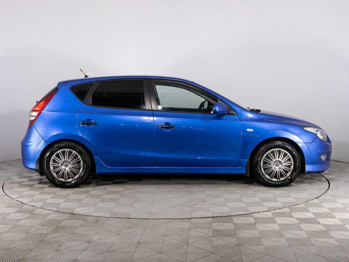 Hyundai i30 2010 года с пробегом. Фото: #3