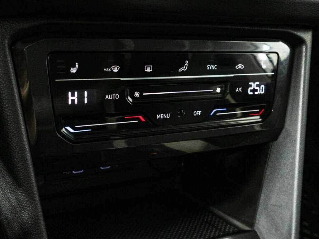 Volkswagen Tiguan 2021 года с пробегом. Фото: #17