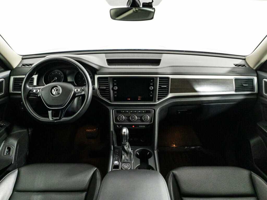 Volkswagen Teramont 2019 года с пробегом. Фото: #12