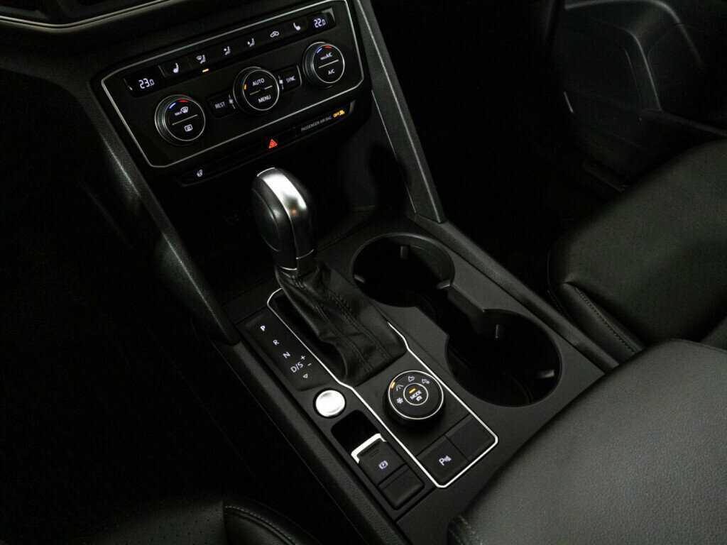 Volkswagen Teramont 2019 года с пробегом. Фото: #17