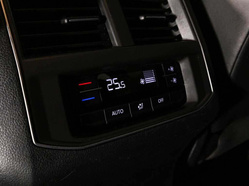 Volkswagen Teramont 2019 года с пробегом. Фото: #18