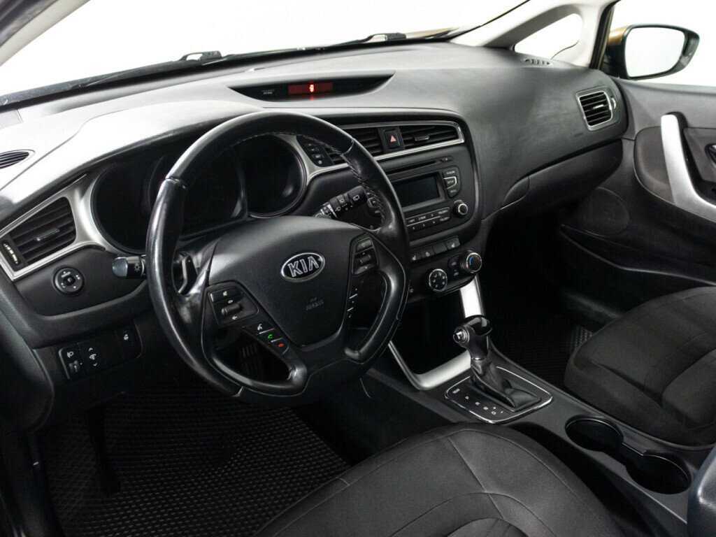 Б/У Киа Сид 2016 года. Фото: #10