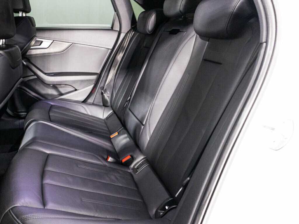 Audi A4 2017 года с пробегом. Фото: #9