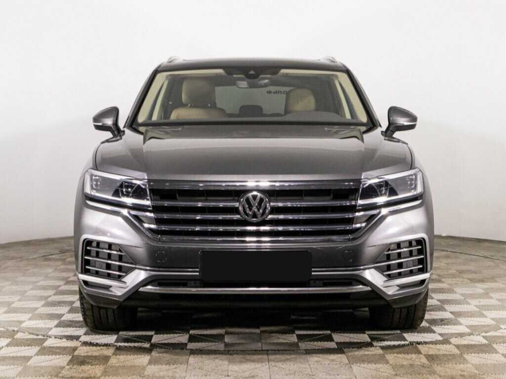 Volkswagen Touareg 2020 года с пробегом. Фото: #1