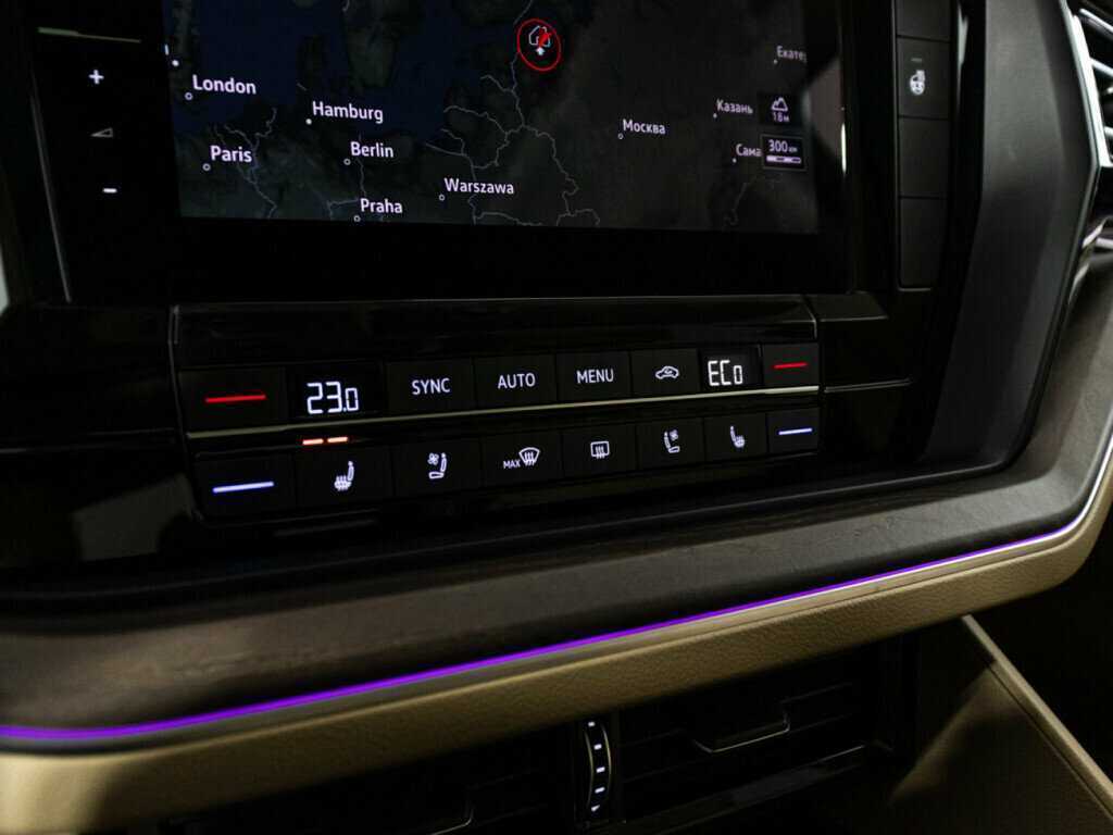 Volkswagen Touareg 2020 года с пробегом. Фото: #18