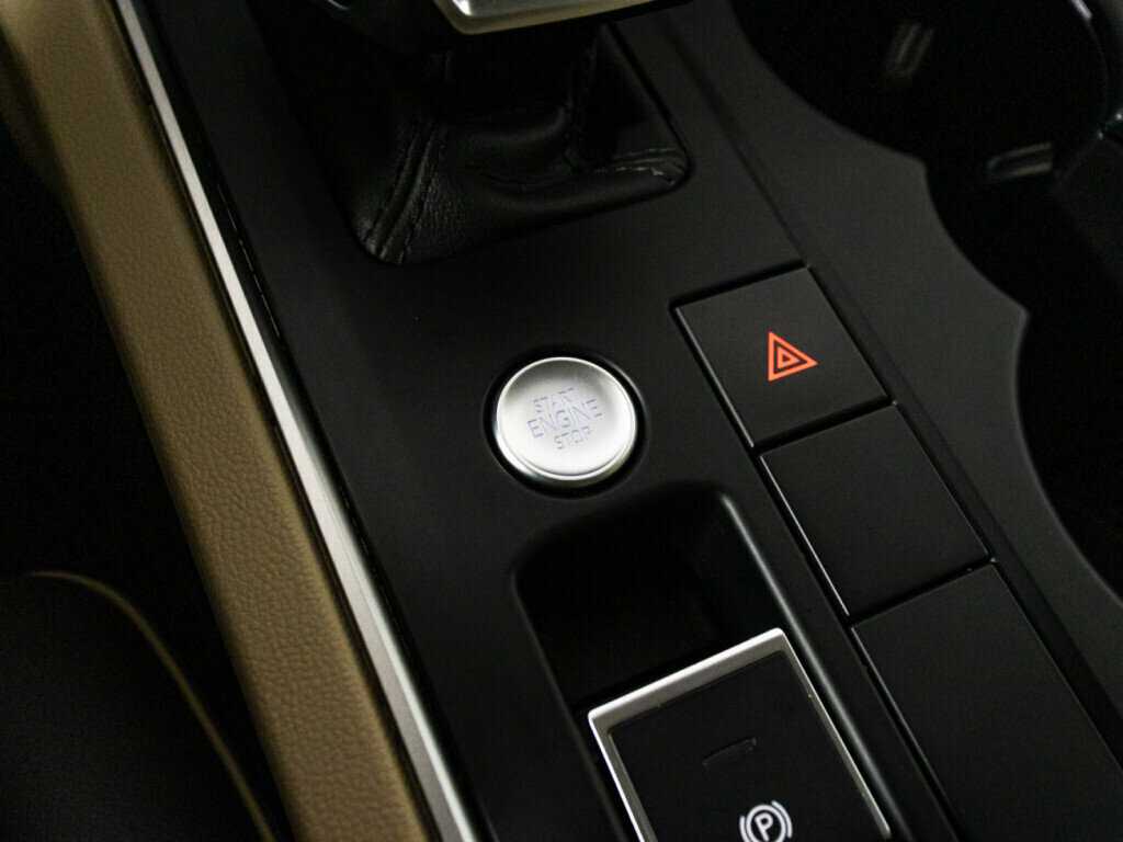 Volkswagen Touareg 2020 года с пробегом. Фото: #21