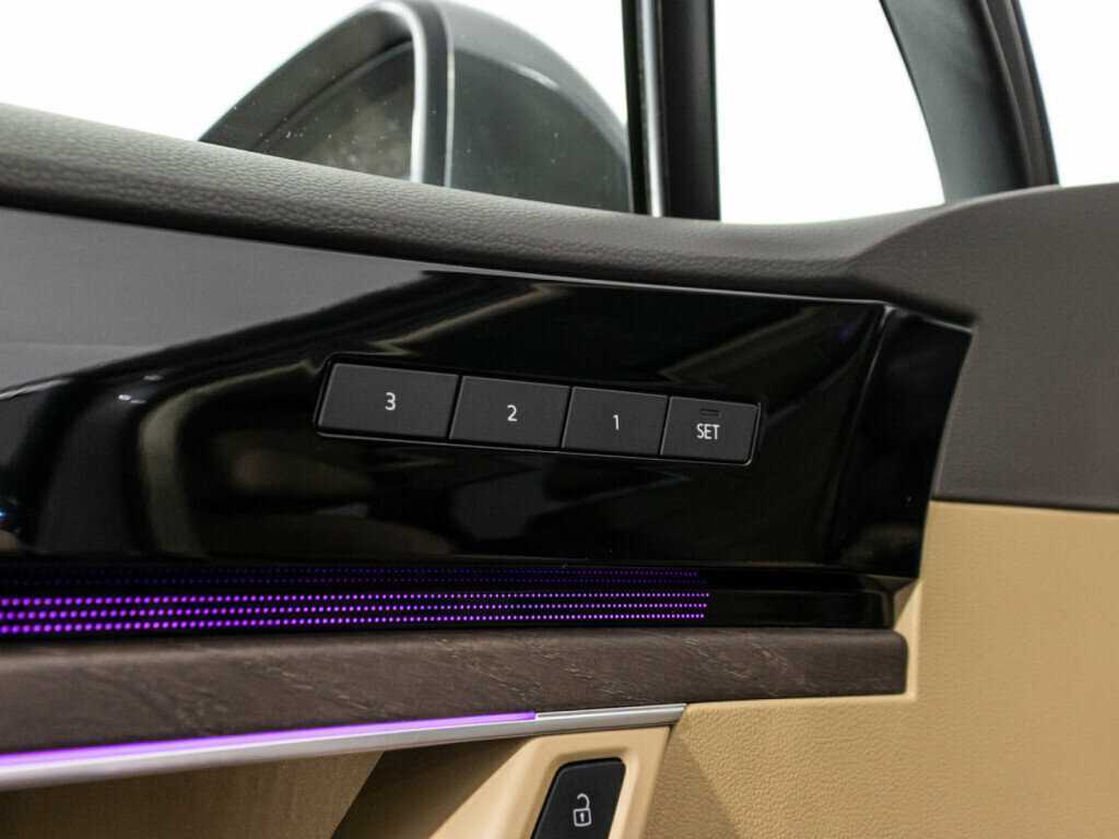 Volkswagen Touareg 2020 года с пробегом. Фото: #22