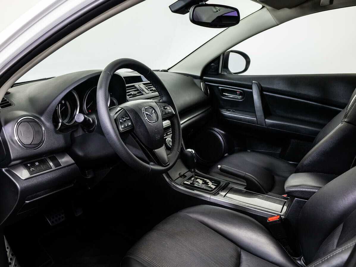 Mazda 6 2011 года с пробегом. Фото: #9