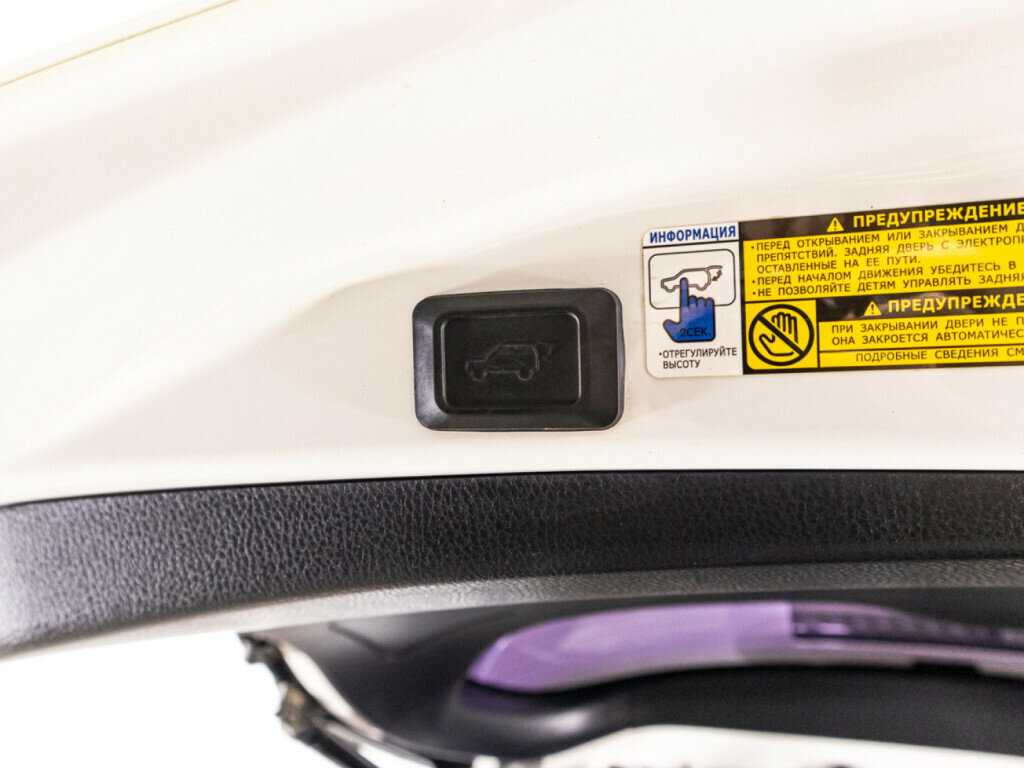 Toyota RAV4 2013 года с пробегом. Фото: #13