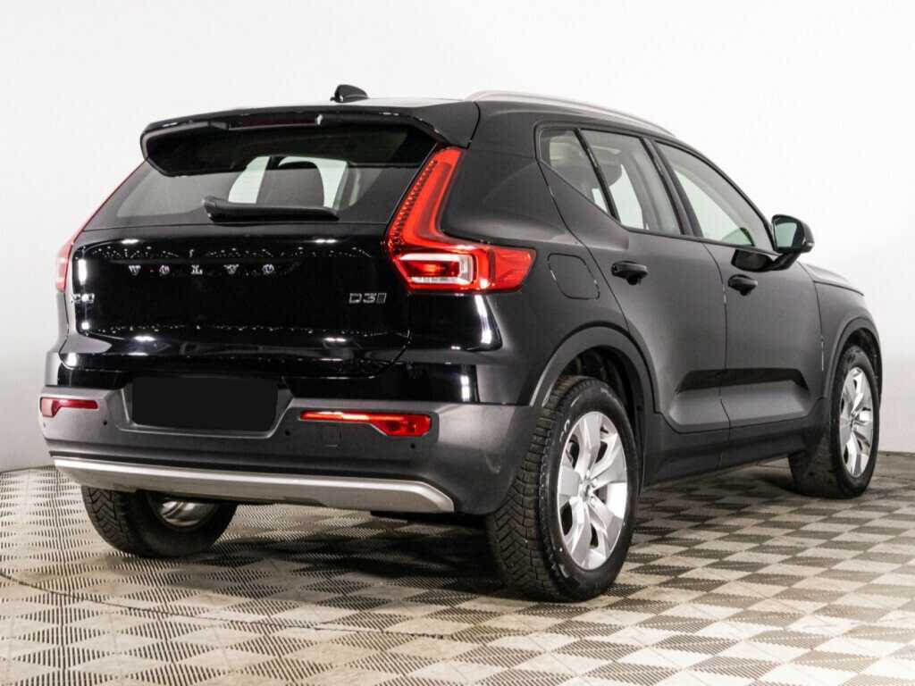 Volvo XC40 2019 года с пробегом. Фото: #4