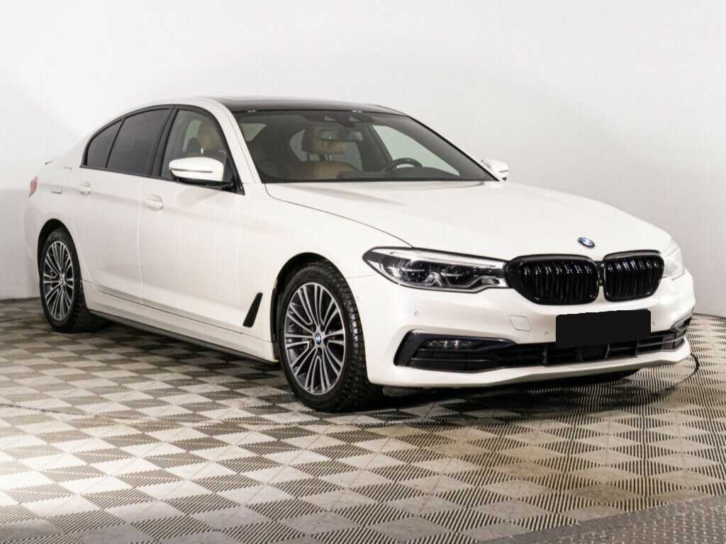 BMW 5 серии 2019 года с пробегом. Фото: #2