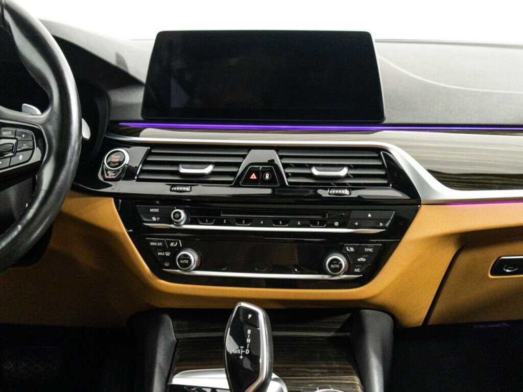 BMW 5 серии 2019 года с пробегом. Фото: #13