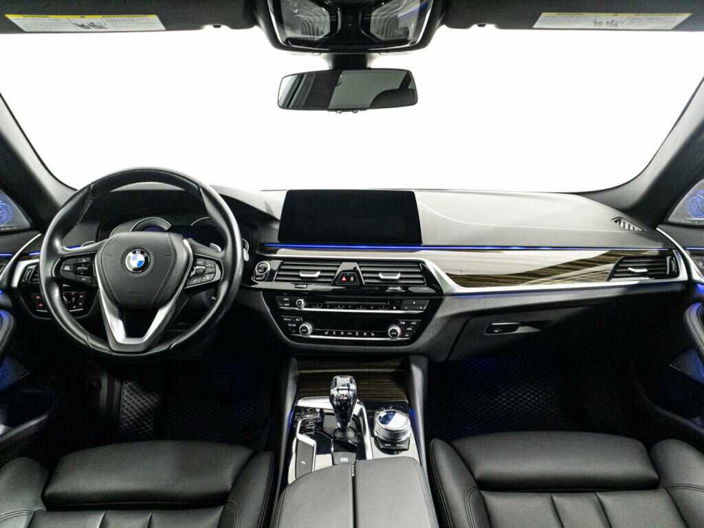 BMW 5 серии 2019 года с пробегом. Фото: #12