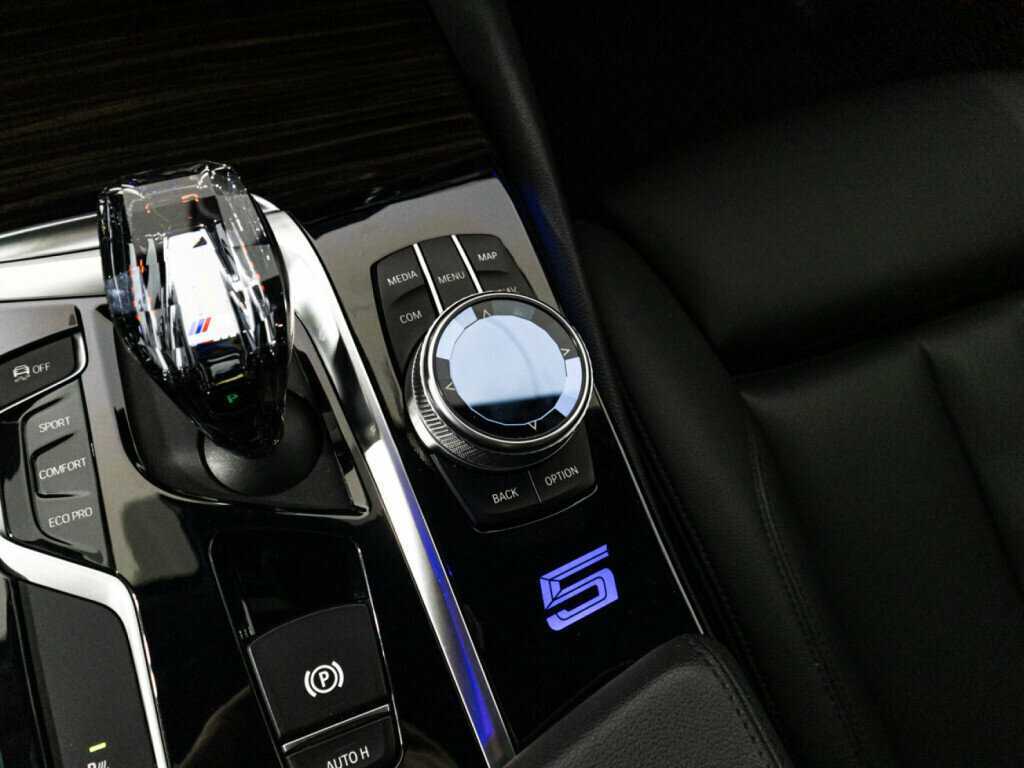 BMW 5 серии 2019 года с пробегом. Фото: #20