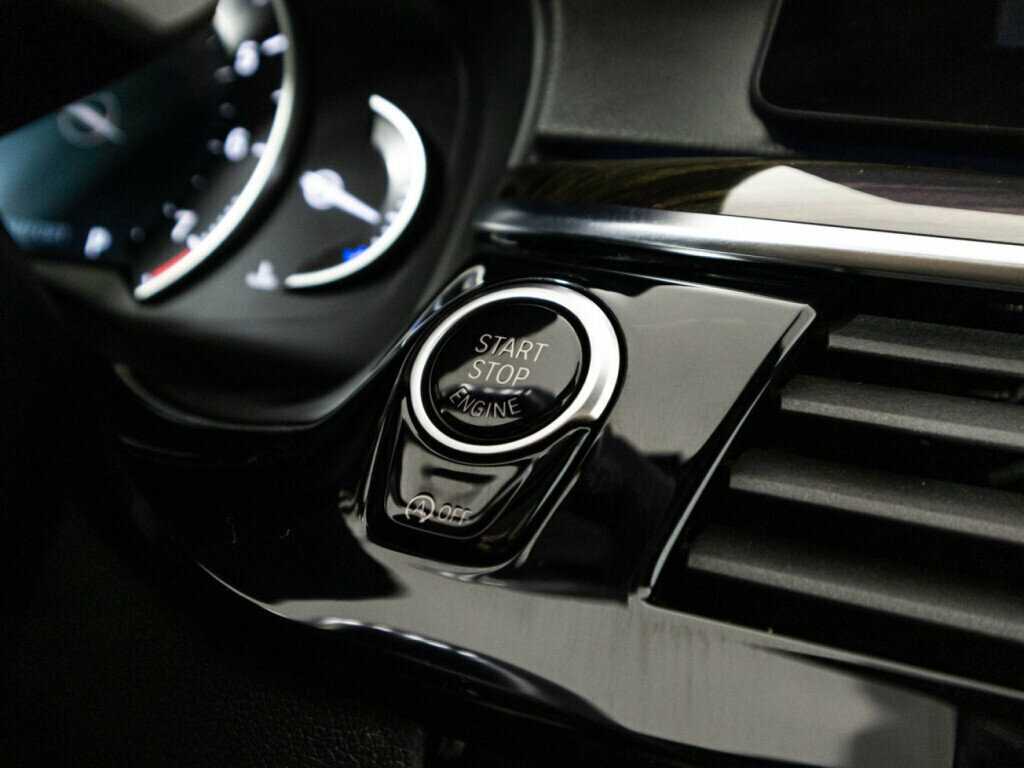 BMW 5 серии 2019 года с пробегом. Фото: #21