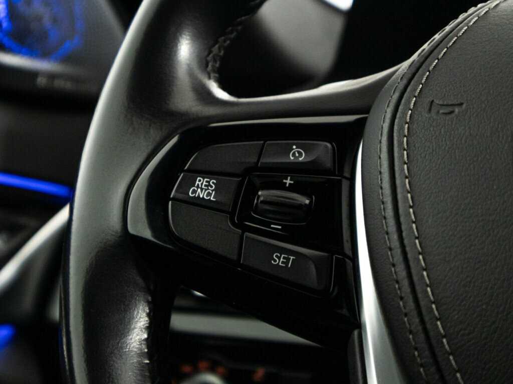 BMW 5 серии 2019 года с пробегом. Фото: #25