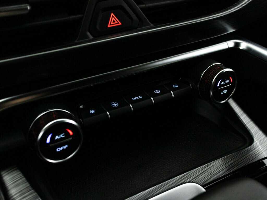 Geely Tugella 2022 года с пробегом. Фото: #17