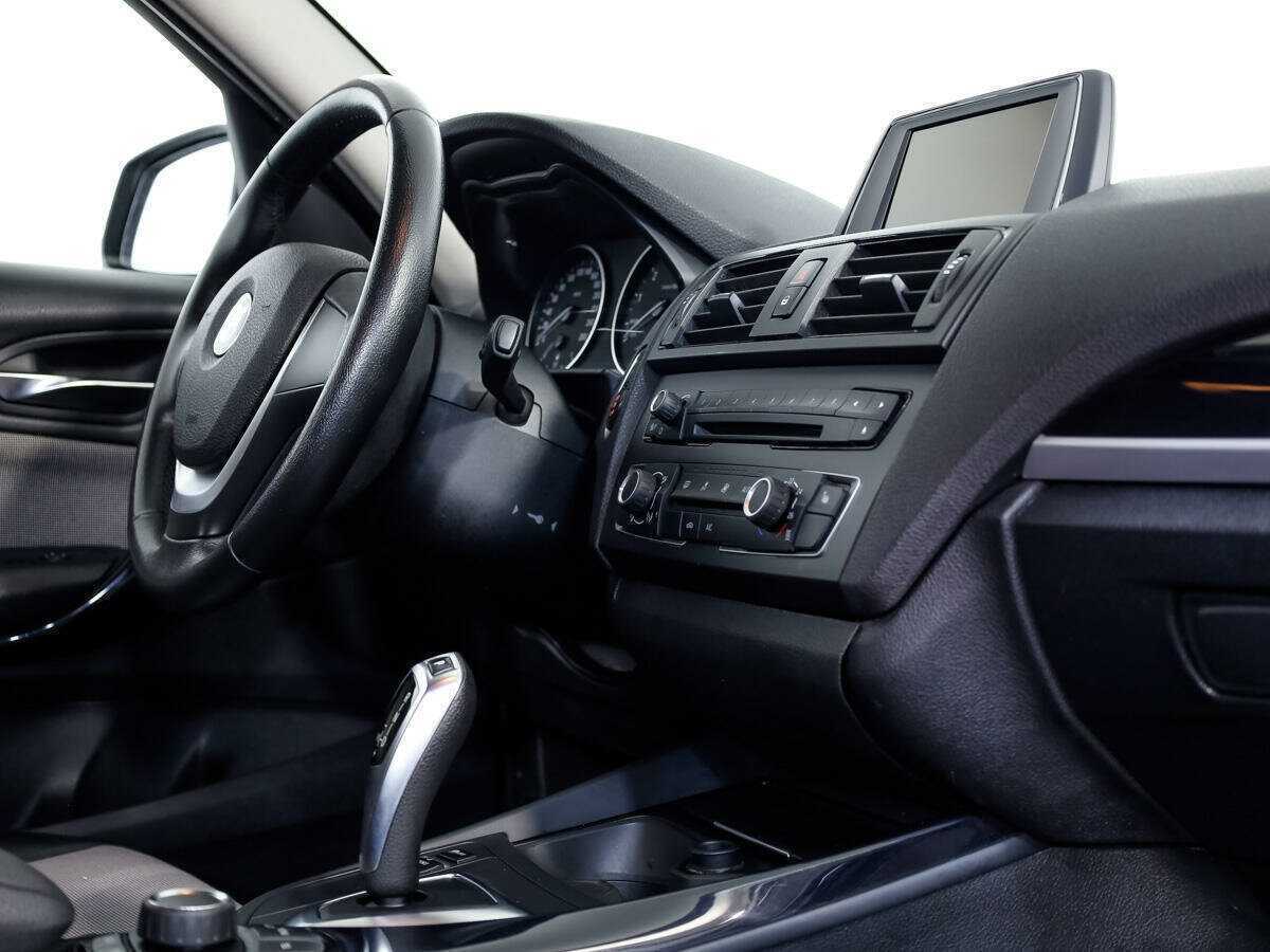 BMW 1 серии 2011 года с пробегом. Фото: #10