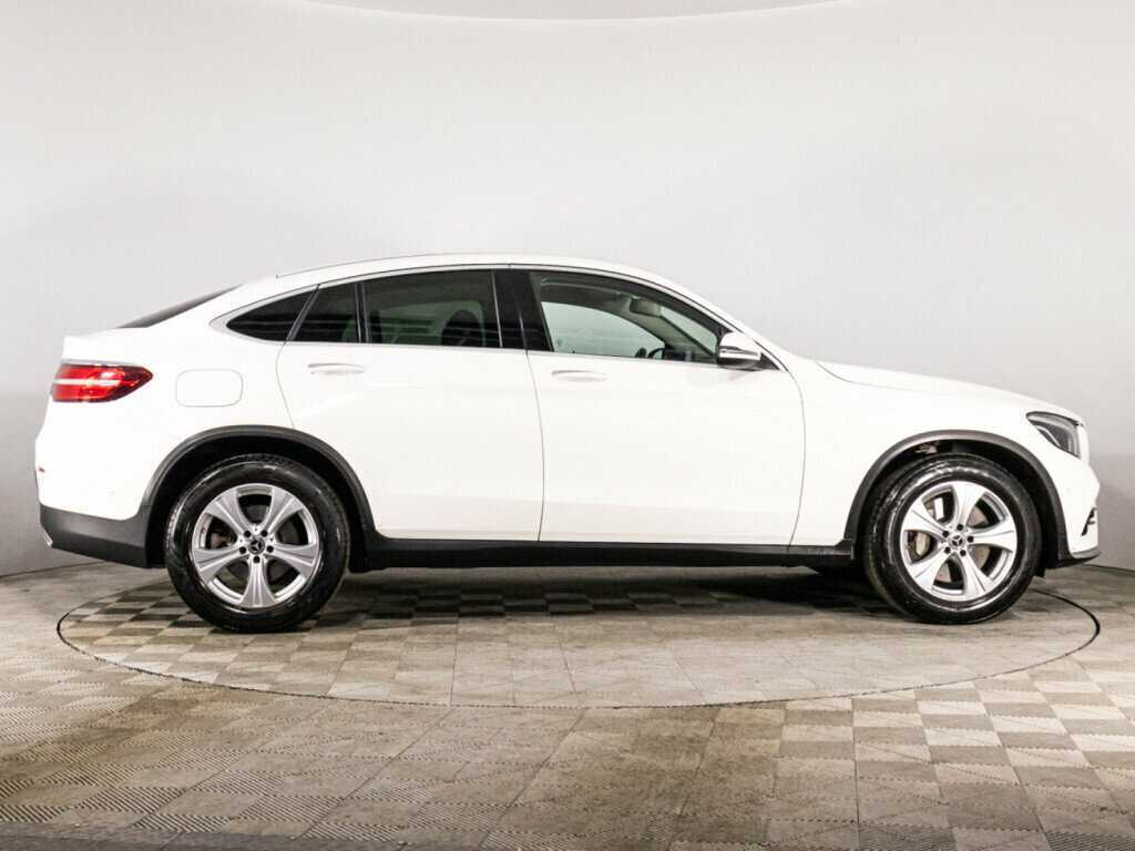 Mercedes-Benz GLC Coupe 2018 года с пробегом. Фото: #3