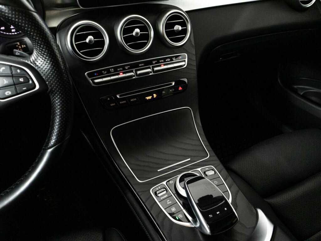 Mercedes-Benz GLC Coupe 2018 года с пробегом. Фото: #19