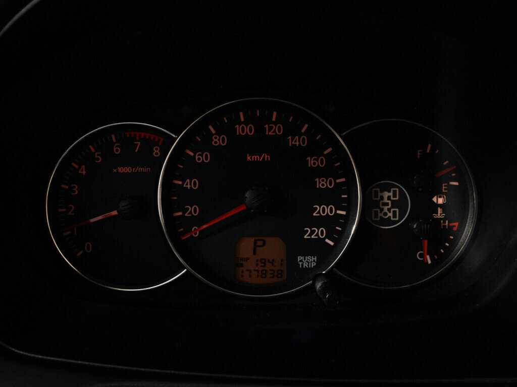 Mitsubishi Pajero Sport 2010 года с пробегом. Фото: #11