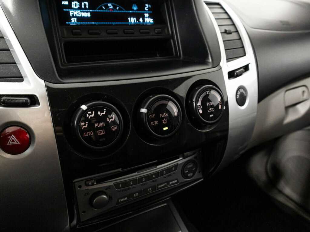 Mitsubishi Pajero Sport 2010 года с пробегом. Фото: #14