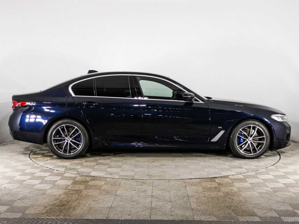 BMW 5 серии 2023 года с пробегом. Фото: #3