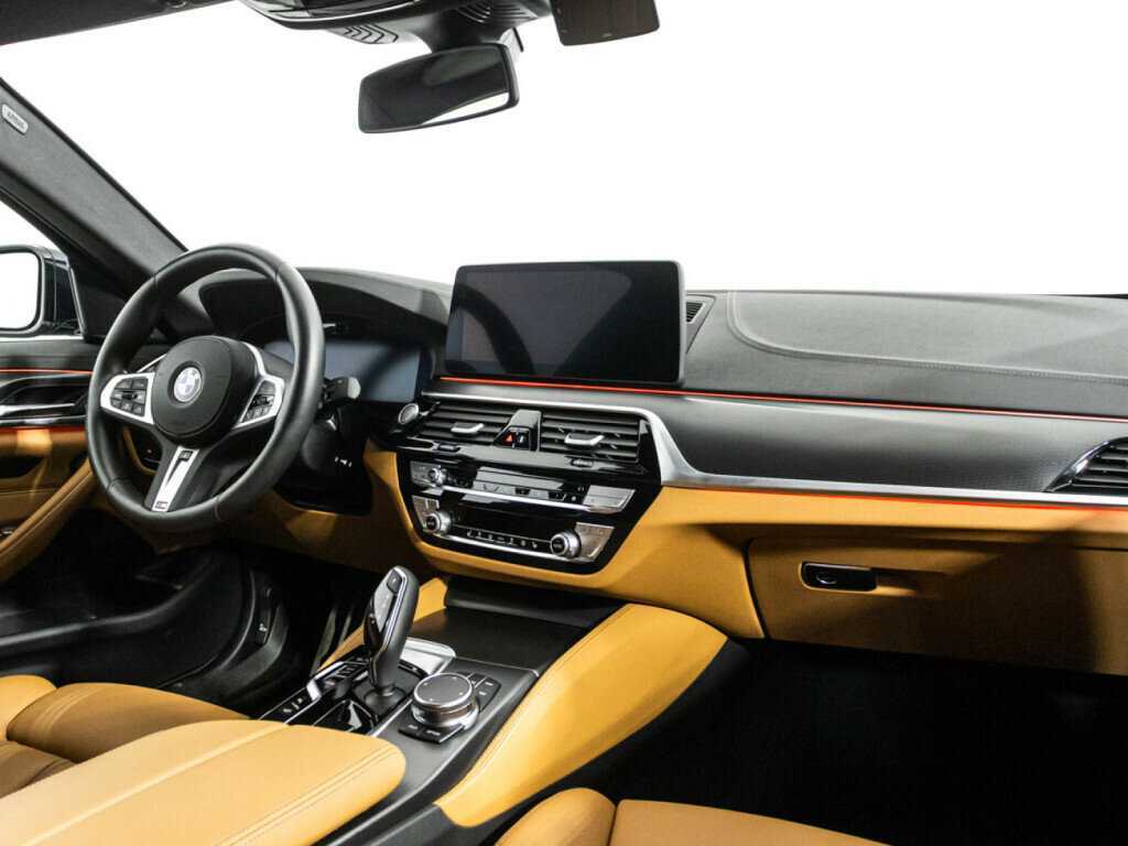 BMW 5 серии 2023 года с пробегом. Фото: #8