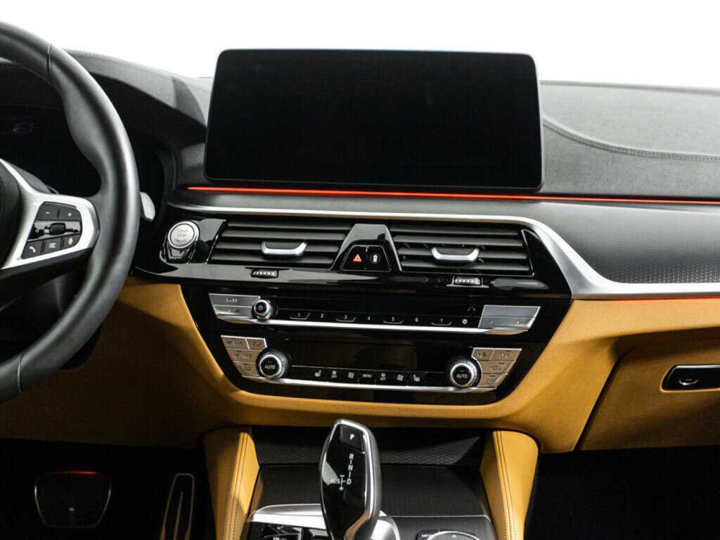 BMW 5 серии 2023 года с пробегом. Фото: #13