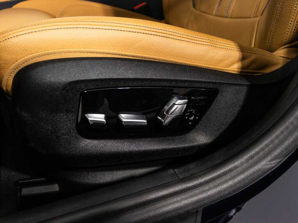 BMW 5 серии 2023 года с пробегом. Фото: #16