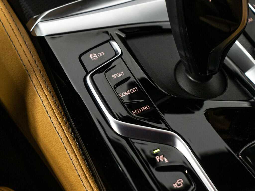 BMW 5 серии 2023 года с пробегом. Фото: #23