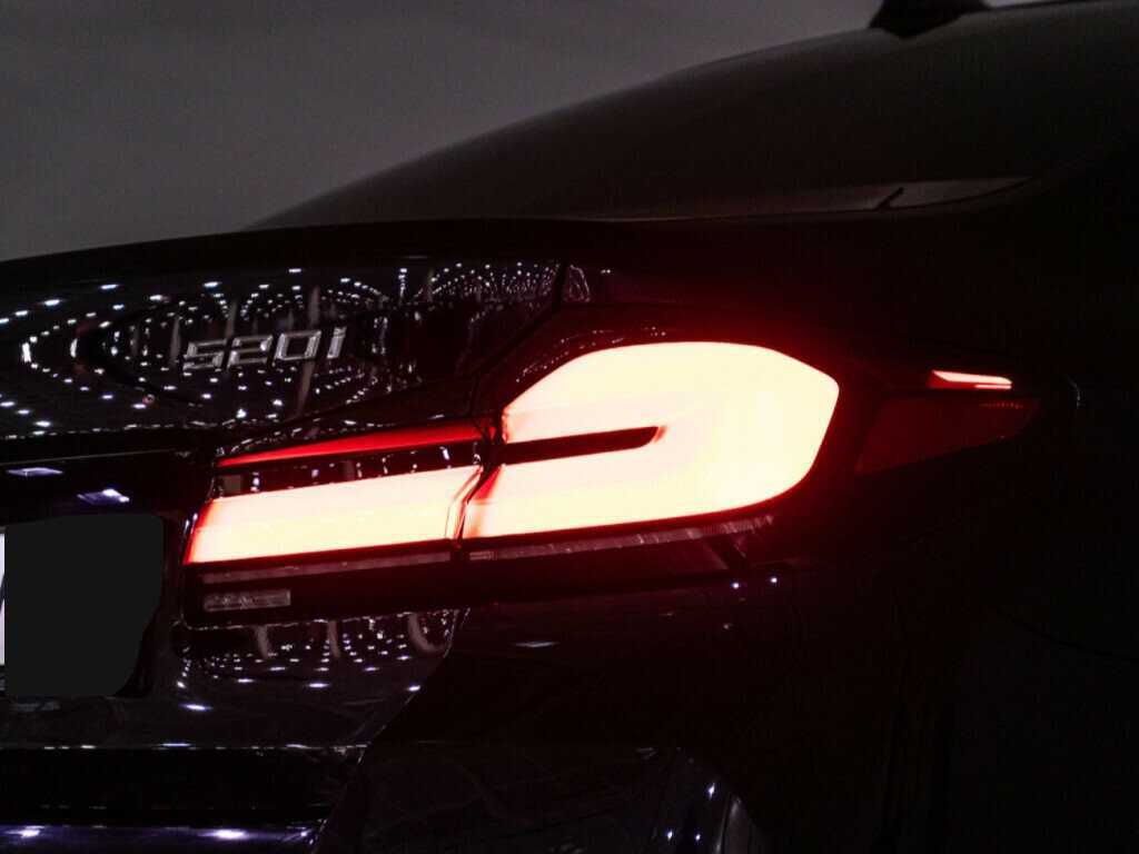 BMW 5 серии 2023 года с пробегом. Фото: #31