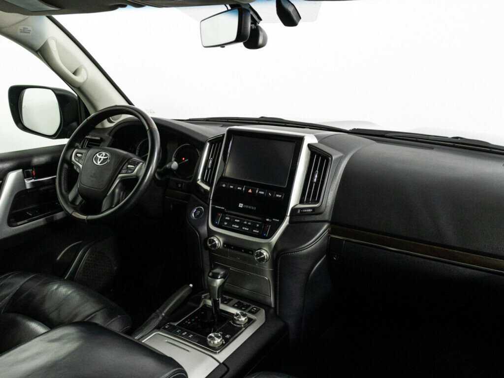Toyota Land Cruiser 2015 года с пробегом. Фото: #8