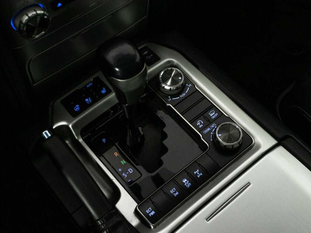 Toyota Land Cruiser 2015 года с пробегом. Фото: #19