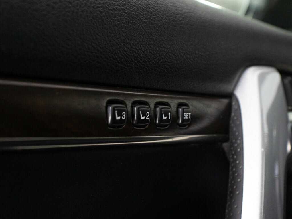 Toyota Land Cruiser 2015 года с пробегом. Фото: #28