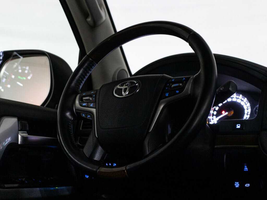 Toyota Land Cruiser 2015 года с пробегом. Фото: #36