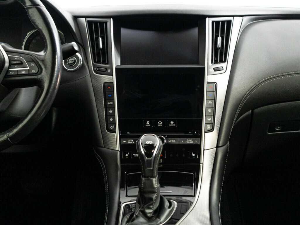 Infiniti Q50 2017 года с пробегом. Фото: #13