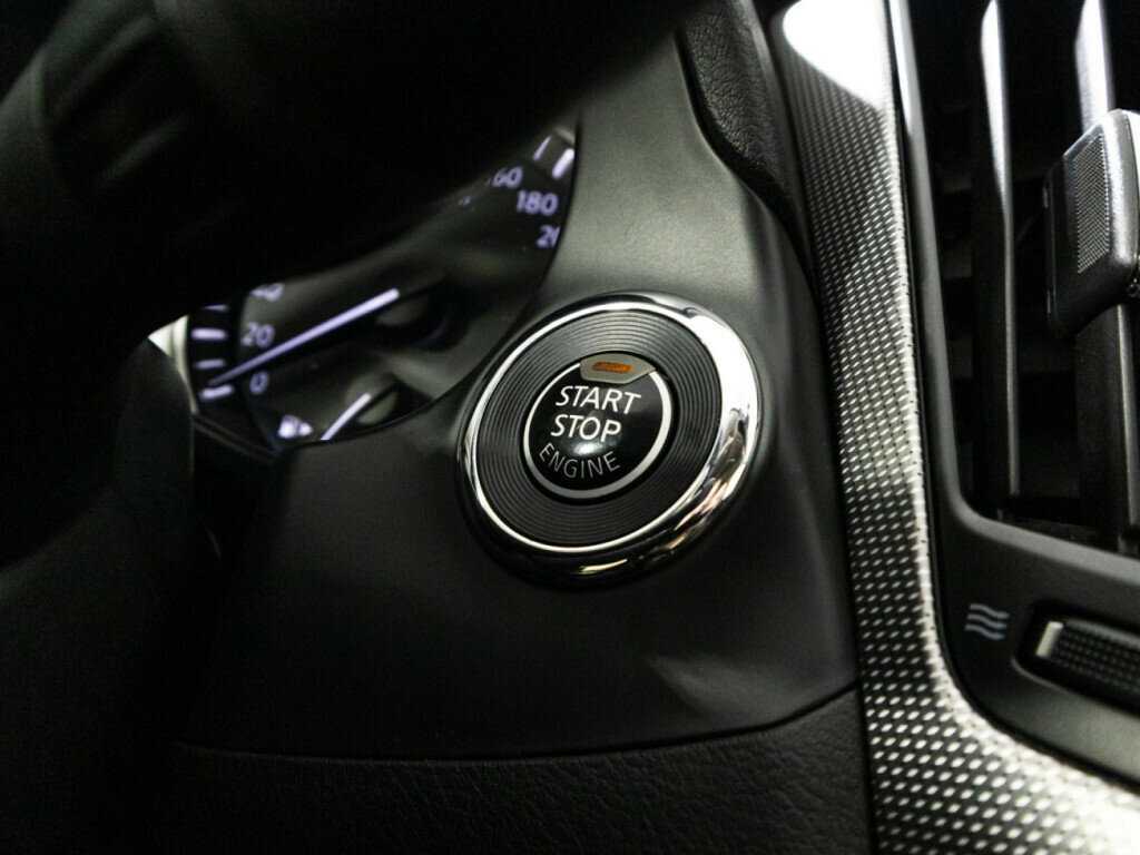 Infiniti Q50 2017 года с пробегом. Фото: #17