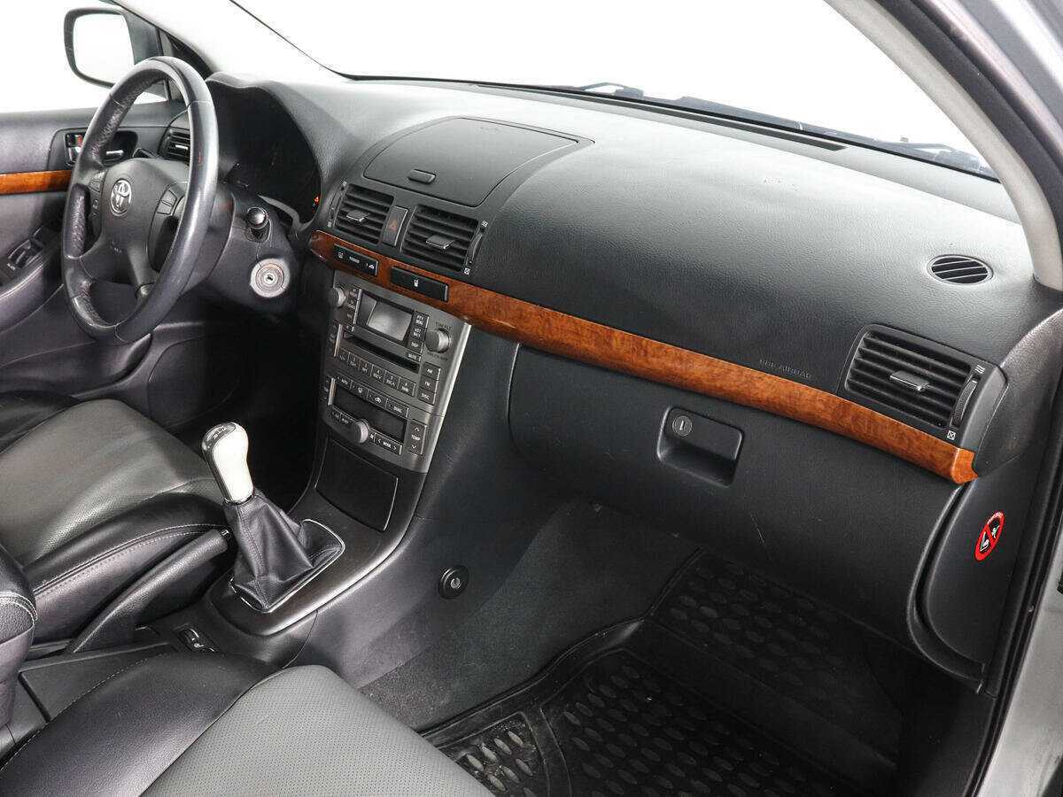 Toyota Avensis 2008 года с пробегом. Фото: #9