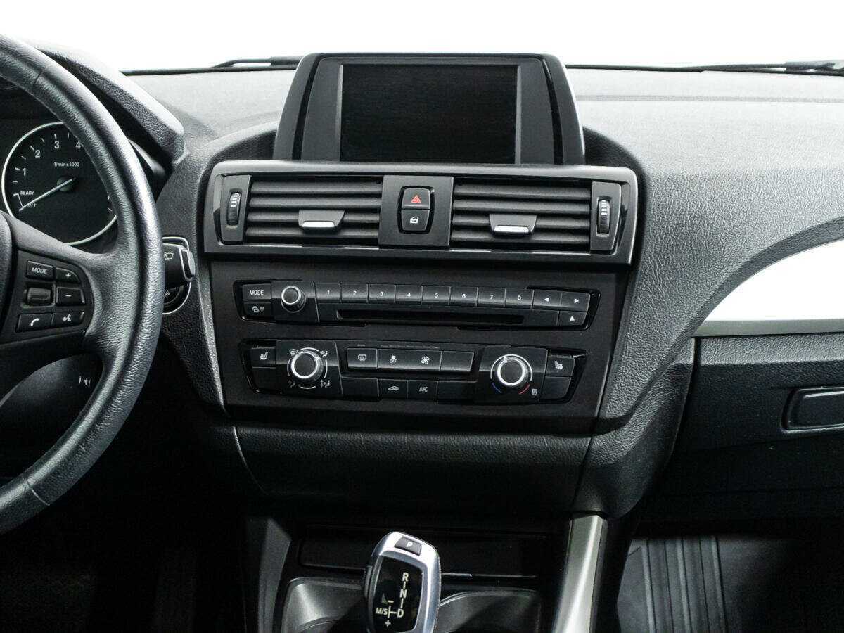 BMW 1 серии 2012 года с пробегом. Фото: #13