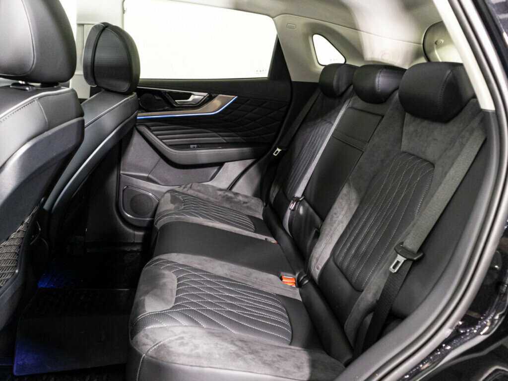 Hongqi HS5 2024 года с пробегом. Фото: #9