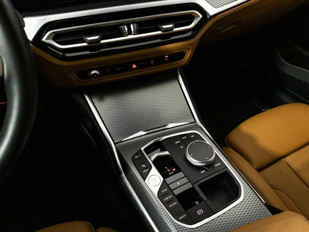 BMW 3 серии 2023 года с пробегом. Фото: #17