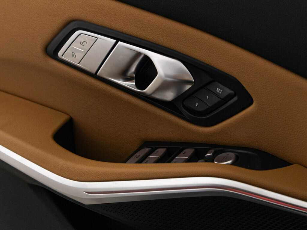 BMW 3 серии 2023 года с пробегом. Фото: #19